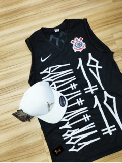KIT REGATA CORINTHIANS PRETA + BONÉ BRANCO JORDAN na internet