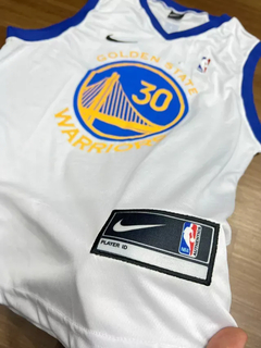 KIT REGATA GOLDEN STATE BRANCO + BERMUDA NIKE - comprar online