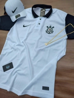 KIT CORINTHIANS POLO BRANCA NOVA + BONÉ NIKE BRANCO