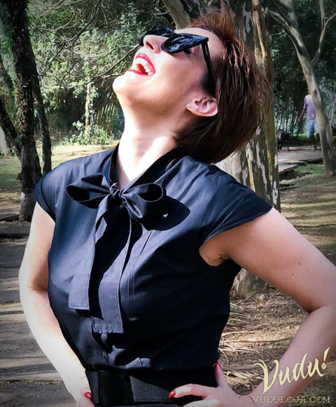 Blusa Veronica Lake Preta