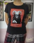 Blusinha La Bruja en internet
