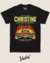 Camiseta preta com estampa do carro Plymouth 1958 Fury Car em chamas do filme Christine, com o texto que menciona John Carpenter e Stephen King.