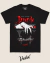 Camiseta preta com estampa do Drácula de Bram Stoker, destacando uma mão esquelética e elementos de terror.