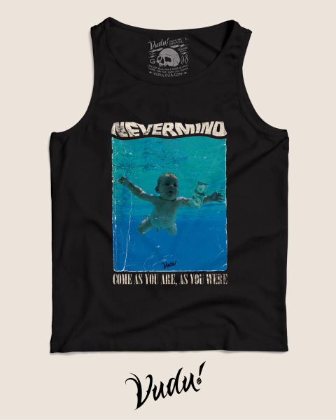 Regata preta masculina com estampa da capa do álbum Nevermind da banda Nirvana, mostrando um bebê nadando embaixo d'água em direção a uma nota de dólar