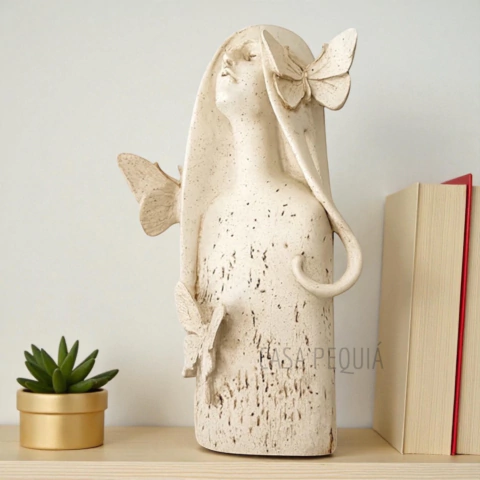 Escultura Menina Borboleta - comprar online