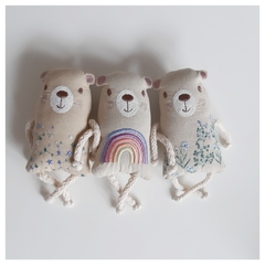 Set de tres ositos bordados con cordones