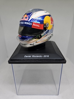 Capacete Ricciardo 2016