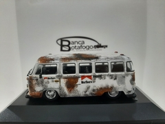Kombi Marlboro Customizada