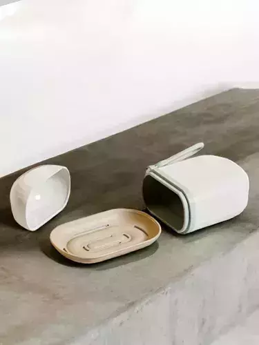 JABONERA DE VIAJE CON SOPORTE. GRIS