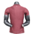 manto-mantos-uniforme-uniformes-blusas-blusa-roupa-roupas-camisetas-camisas-camisa-manchester-city-iii-2024-25-bordo-masculina-jogador-tailandesa-futebol-lançamento-nova-original-fotos-foto-oficial-primeira-casa-principal-titular-home-2.jpg