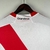 manto-mantos-uniforme-uniformes-blusas-blusa-roupa-roupas-camisetas-camisas-camisa-river-plate-i-1-home-casa-titular-primeira-2023-2024-torcedor-masculina-masculino-homens-homem-branca-vermelha-7.jpg