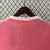 manto-mantos-uniforme-uniformes-blusas-blusa-roupa-roupas-camisetas-camisas-camisa-porcinos-fc-i-2024-25-rosa-torcedor-masculina-tailandesa-futebol-lançamento-nova-original-fotos-foto-oficial-imagem-replica-barata-primeira-casa-principal-titular-home-6.we