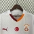 manto-mantos-uniforme-uniformes-blusas-blusa-roupa-roupas-camisetas-camisas-camisa-galatasaray-ii-2024-25-branca-masculina-torcedor-tailandesa-futebol-lançamento-nova-original-fotos-foto-oficial-segunda-fora-reserva-away-3.jpg