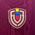 manto-mantos-uniforme-uniformes-blusas-blusa-roupa-roupas-camisetas-camisas-camisa-venezuela-i-2024-25-vinho-torcedor-masculina-tailandesa-futebol-lançamento-nova-original-fotos-foto-oficial-primeira-casa-principal-titular-home-7.webp