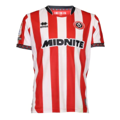 camisa-sheffield-united-i-2025-2026-masculina-branca-e-vermelha-primeira-1-titular-home-1.webp