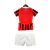 uniforme-infantil-ac-milan-i-2024-25-vermelho-preto-e-branco-conjunto-uniforme-tailandesa-replica-original-oficial-fotos-imagem-home-casa-titular-primeira-principal-kit-3.webp