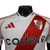 Camisa River Plate I 2024/25 Jogador Masculina - Branca e Vermelha - Athletic Store | Artigos Esportivos