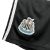 Uniforme Infantil Newcastle United I 2025/26 - Preto e Branco
