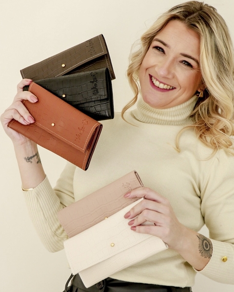 Carteira Porta Celular Com Textura Croco - BIANCA