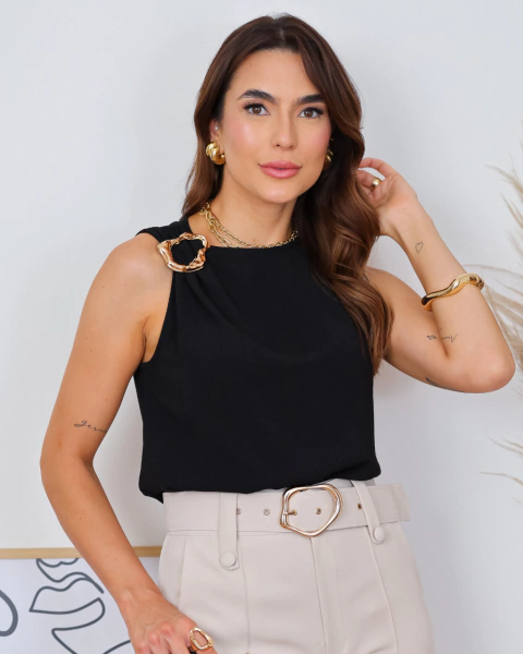 Blusa Regata com Detalhe em Fivela Dourada Daniela - comprar online