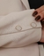 Blazer de Alfaiataria Alongado com Botões Madreperola Stella - MOS | Mariana Olympio Store | Alfaiataria Feminina