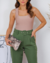 NOVA Calça de Alfaiataria com Cinto Mia - MOS | Mariana Olympio Store | Alfaiataria Feminina