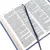 biblia-sagrada-nvt-slim-capa-tecido-luxo-azul-pao-diario-49325-site-interno1