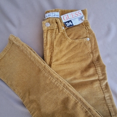 Pantalón Guess en internet