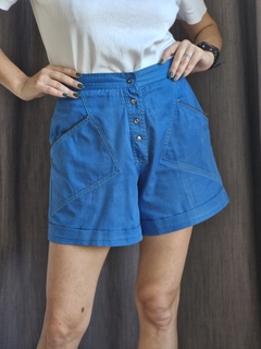 Short Blue