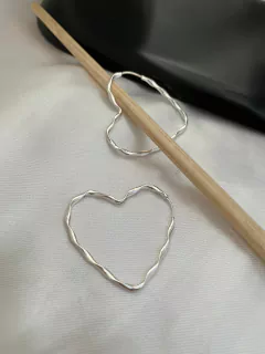 Argola Coração Fio Amassado 36mm Prata 925