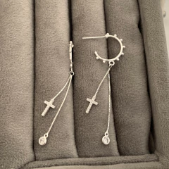 Argola Bolinhas C/ Cruz Pendurada Prata 925