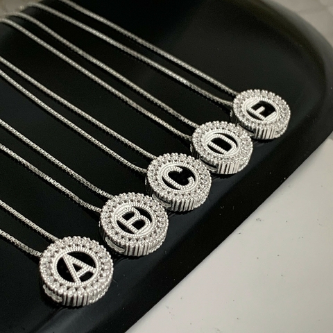 Colar Inicial Mandala Cravejada Prata 925