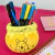 Organizador de Mesa Ursinho Pooh Fluffy em Pelúcia – Porta-Trecos Fofo para Papelaria ou Maquiagem
