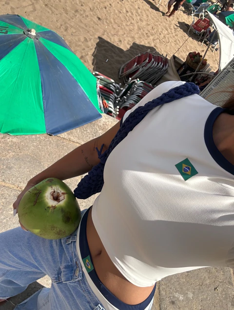 Baby Tee Hot like Brazil - comprar online