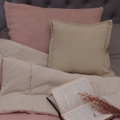 ACOLCHADO + ALMOHADONES