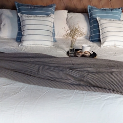 ACOLCHADO + ALMOHADONES