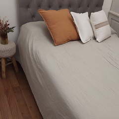 CUBRE CAMA EN TUSOR 1 PLAZA Y 1/2 - comprar online