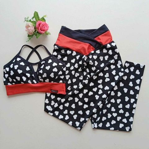 Conjunto Calça Coração Detalhe Vermelho Top Maria