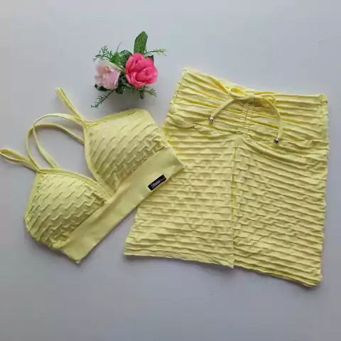 Conjunto Short Jacquard Amarelo Manteiga Top Margarida