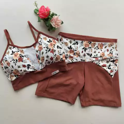 Conjunto Short Mahogany Detalhe Floral Top Detalhe Tela SEM EMPINA BUMBUM