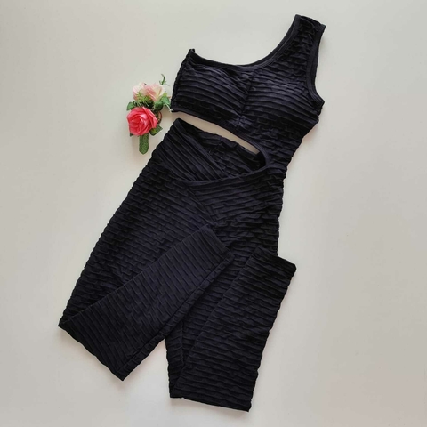 Macacão Jacquard Ombro Só Preto