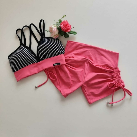Conjunto Short Hot Pink Cadarço Lateral Top Margarida Listras