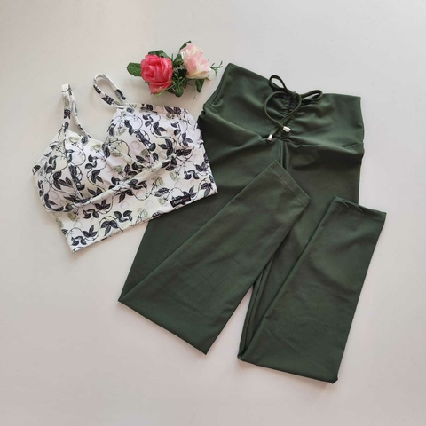 Conjunto Calça Verde Militar Top Anitta Cós Floral