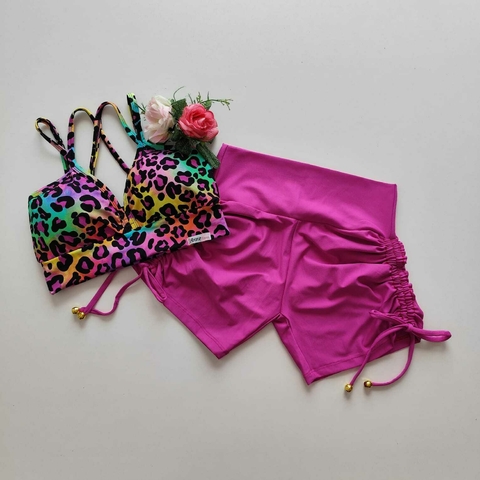Conjunto Short Púrpura Cadarço Lateral Top Margarida Estampa Onça