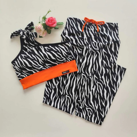 Conjunto Calça Zebra Fundo Preto Top Mavie - comprar online