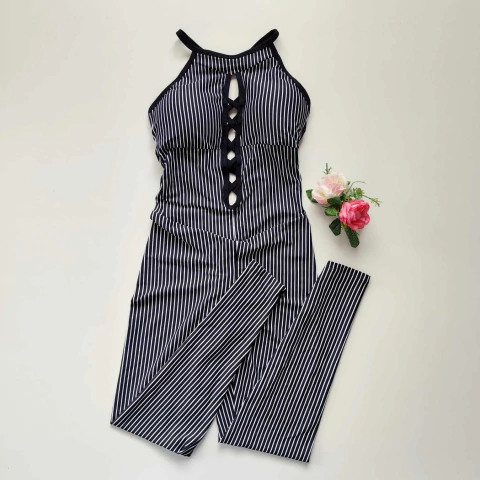 Macacão Listras P&B