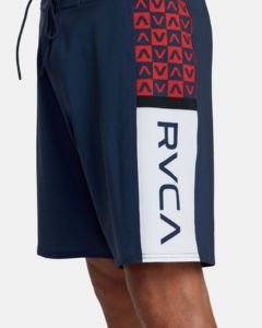 BOARDSHORT APEX 2 18 MULTI CORES na internet