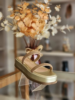 Papete flatform Tita - Ouro Light