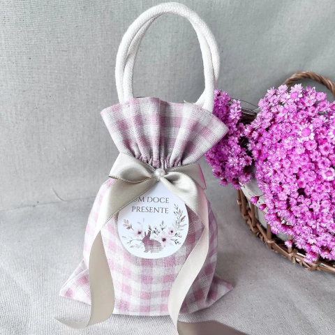 Saquinho Montadinho de Puxar em Linho Coleção de Páscoa Xadrez Rosa - comprar online