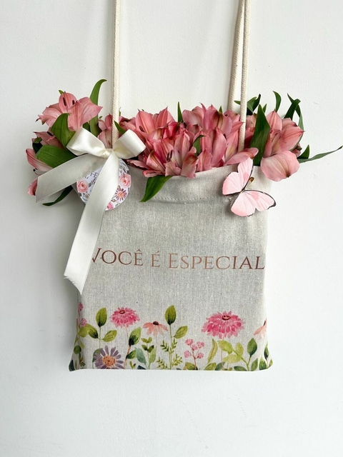 01 Ecobag Embalagem para Flores Estampa Jardim Encantado Especial ALÇA LONGA ROLIÇA